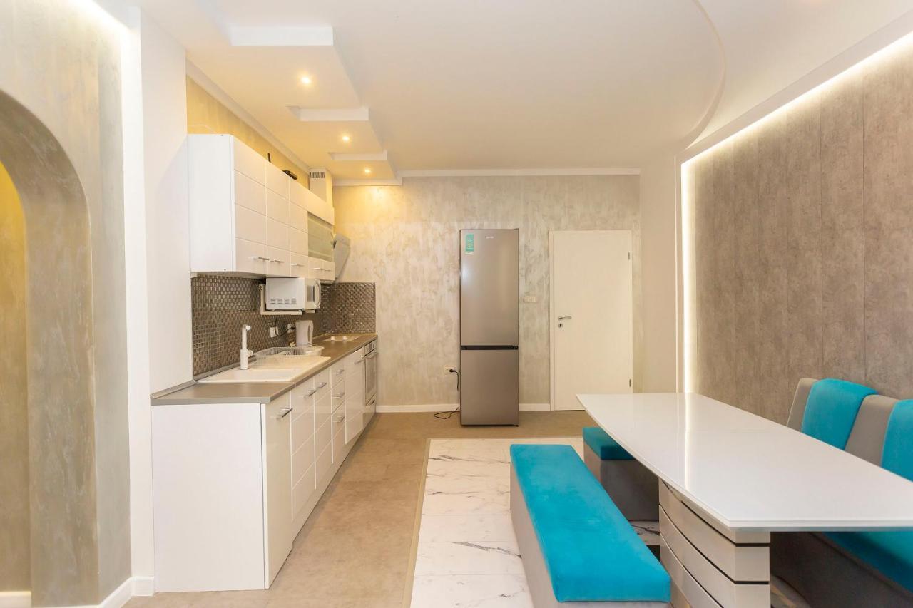 Central Vitosha Apartment ソフィア エクステリア 写真