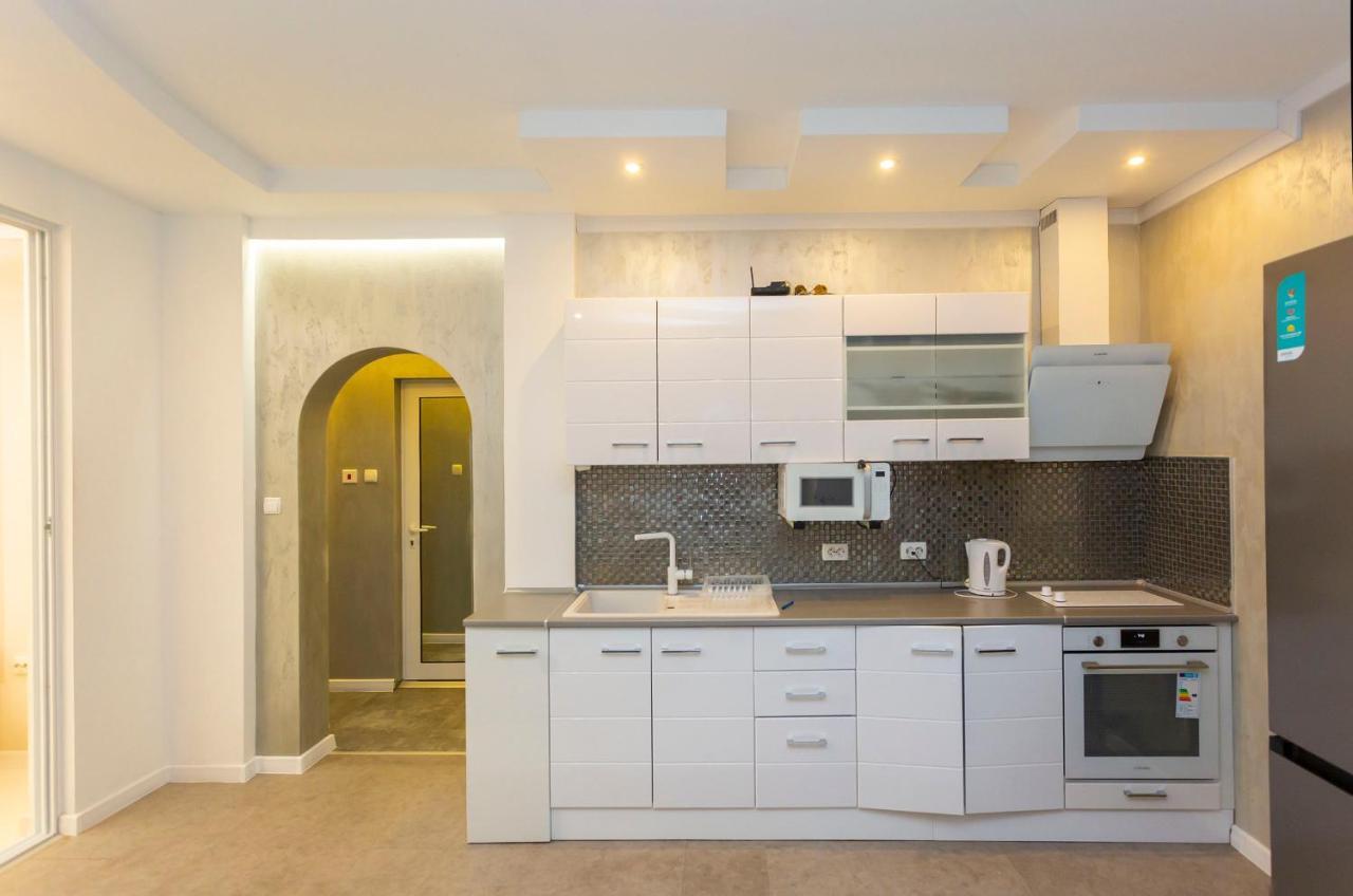 Central Vitosha Apartment ソフィア エクステリア 写真